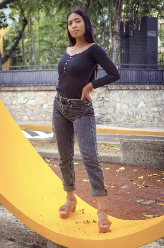 Gabriela Profile image 1