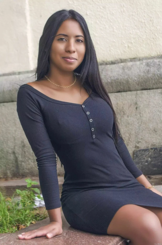 Gabriela Profile image 4
