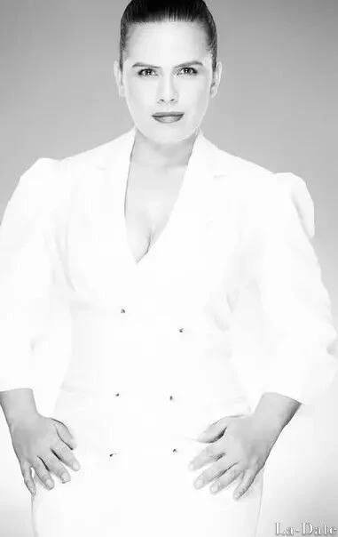 Elena Profile image 3
