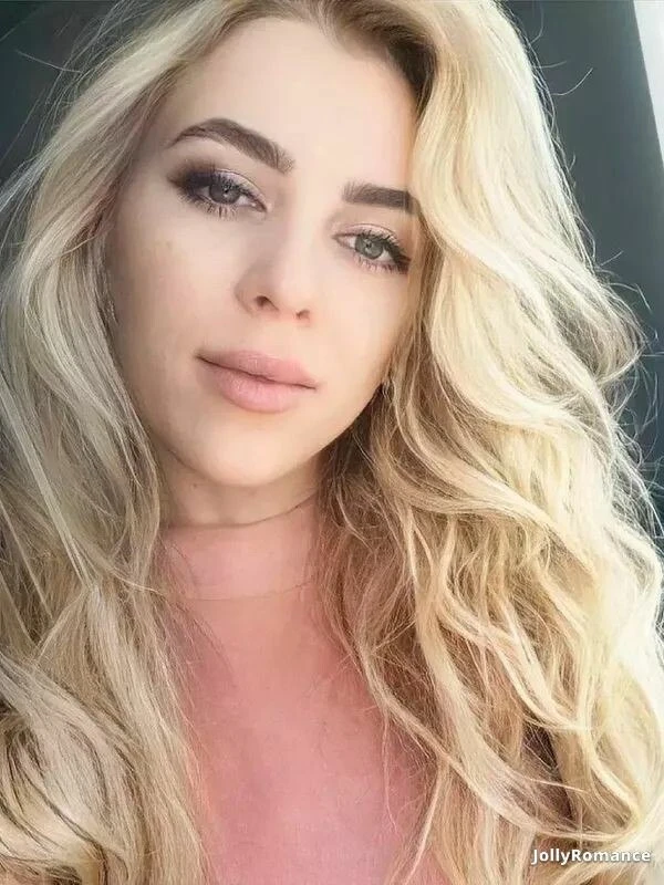 Elizaveta Profile image 2