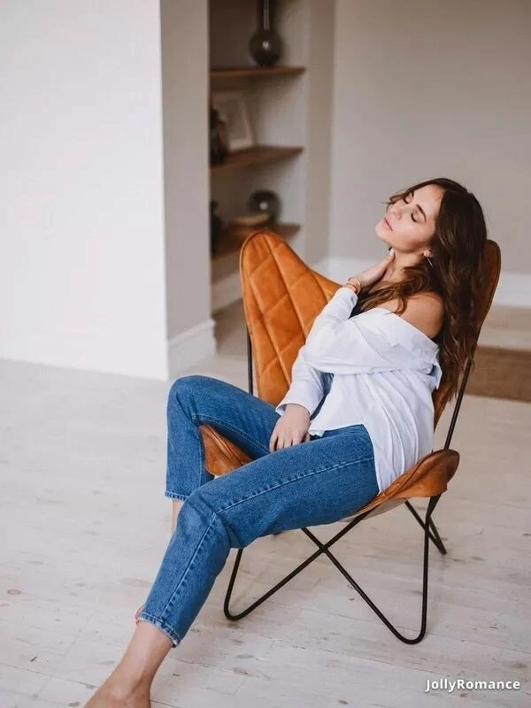 Anna Profile image 2