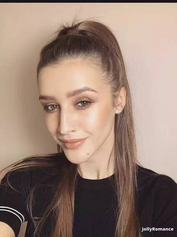 Zhanna Profile image 1